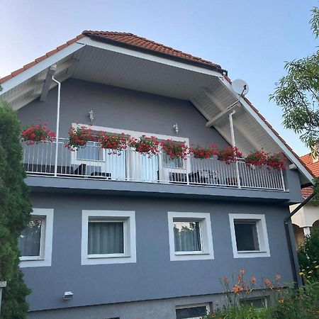 Muskatli Apartman Balatonakali Eksteriør billede